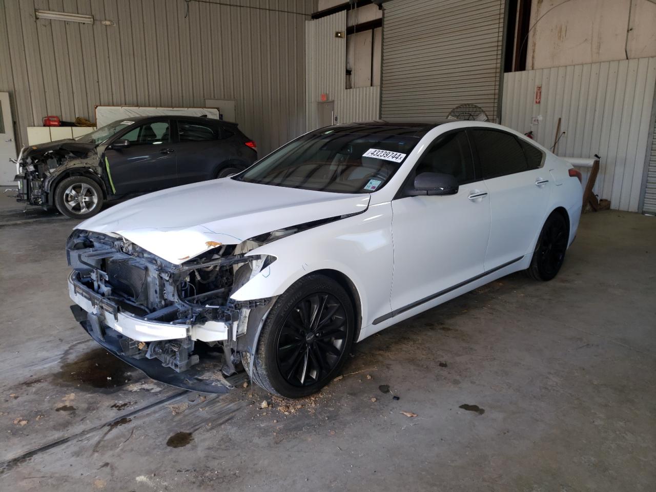 Hyundai Genesis (2015)
