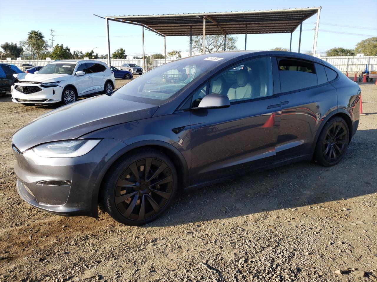 Tesla Model x (2023)