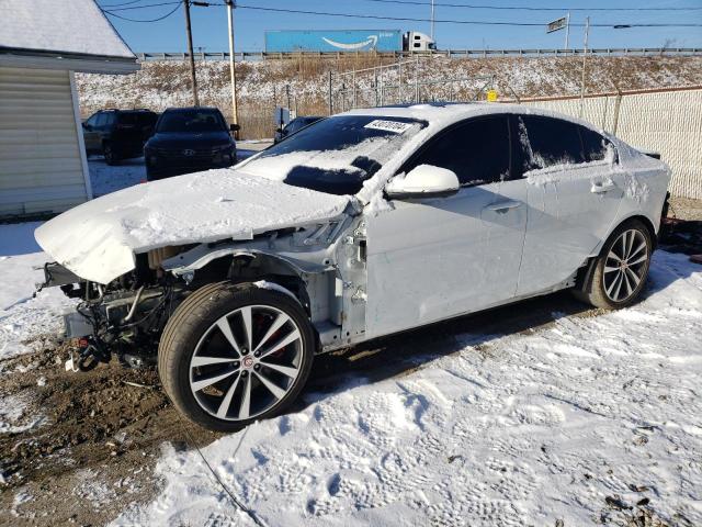 Jaguar Xe (2018)