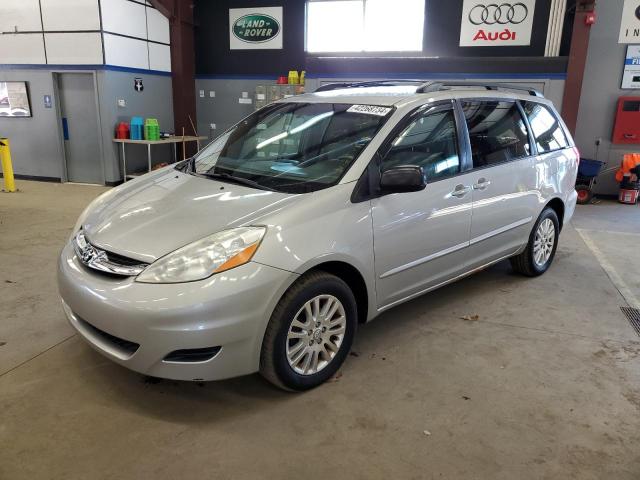 Toyota Sienna le (2007)