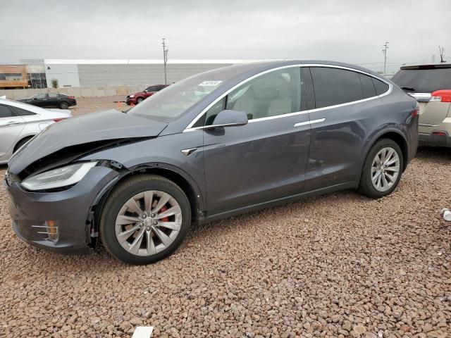 Tesla Model x (2020)