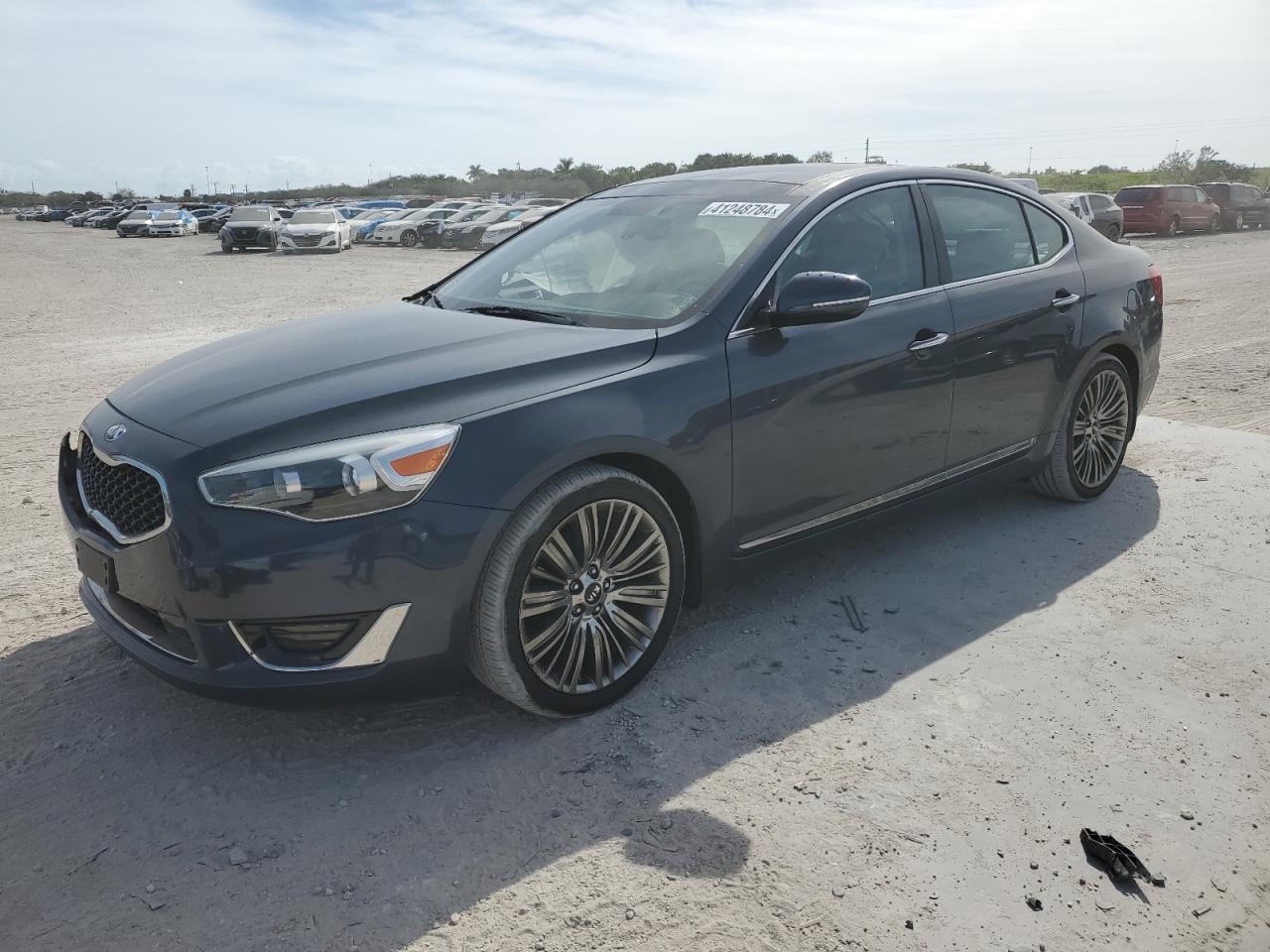 Kia Cadenza (2014)