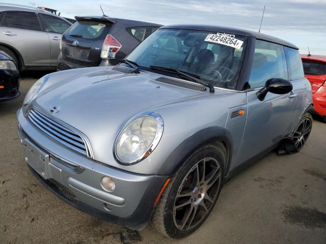 Mini Cooper (2004)