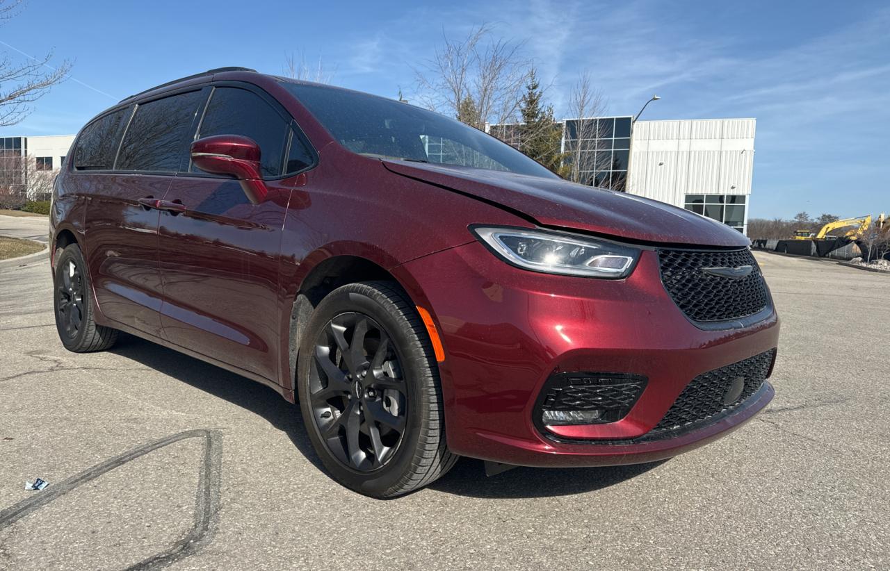 Chrysler Pacifica (2022)