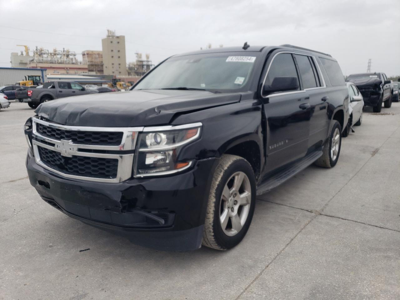 Chevrolet Suburban (2015)