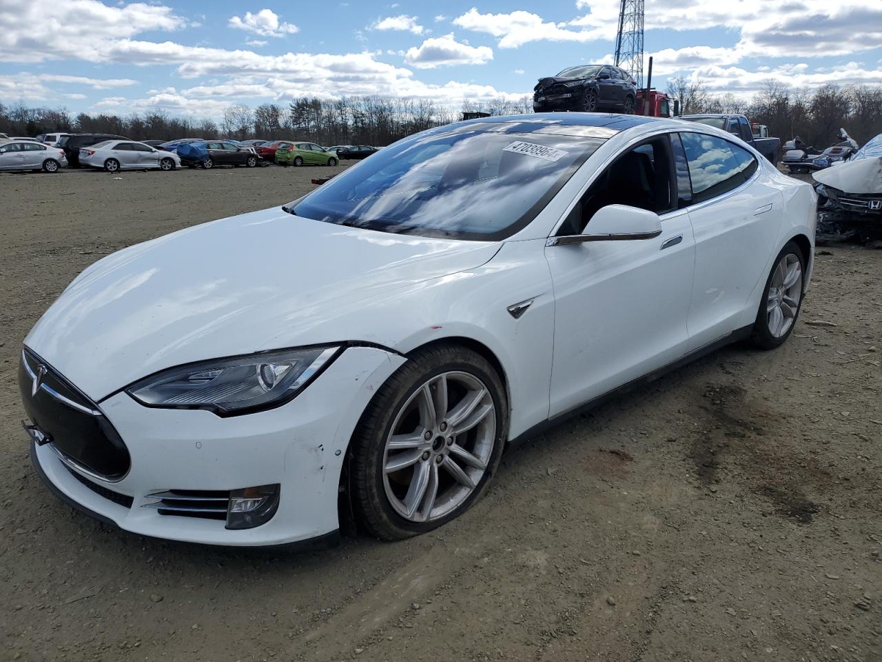 Tesla Model s (2015)