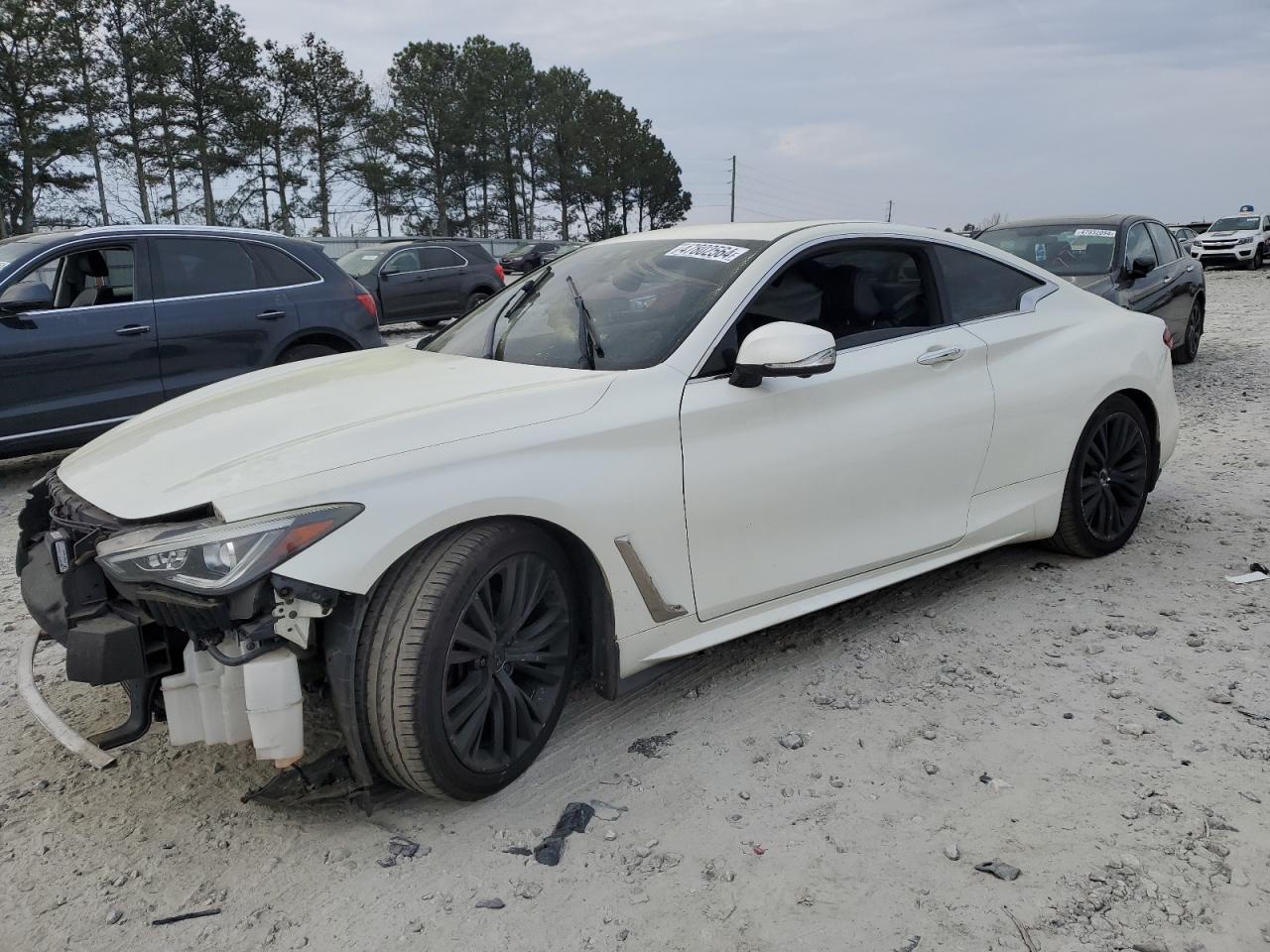 Infiniti Q60 (2017)