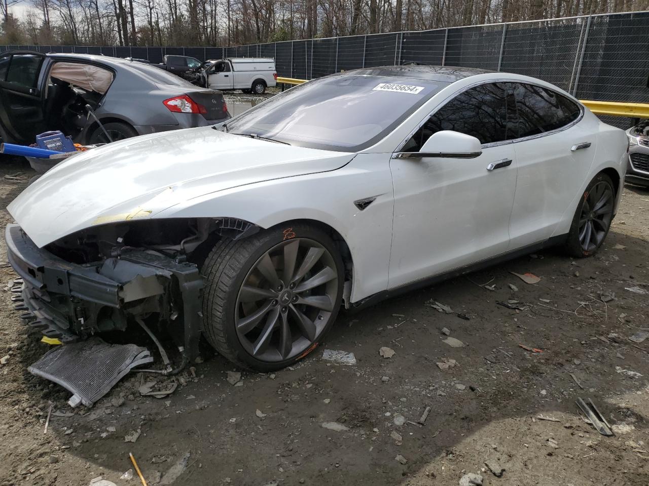 Tesla Model s (2015)