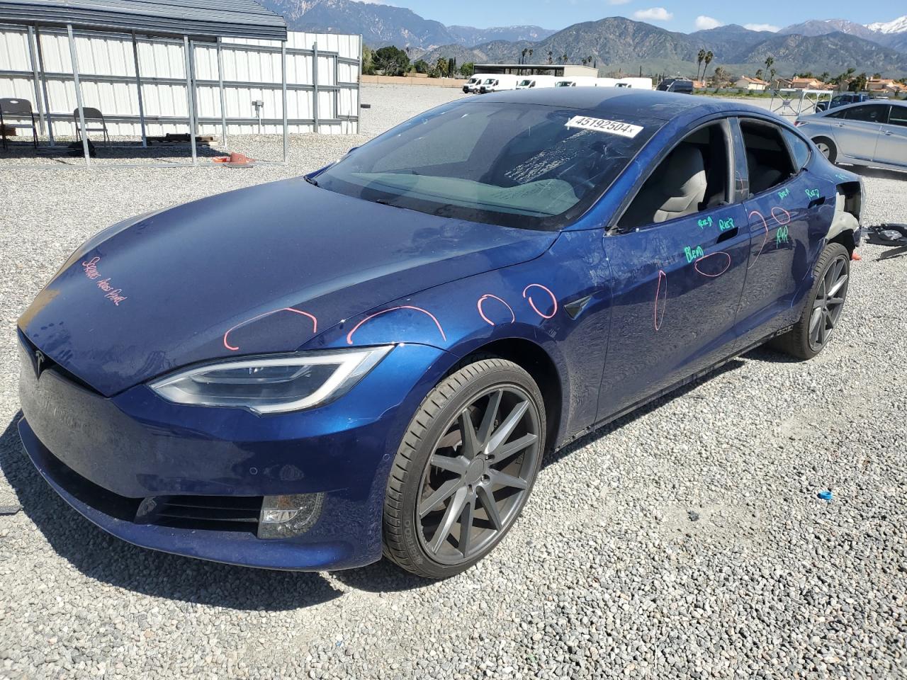 Tesla Model s (2017)