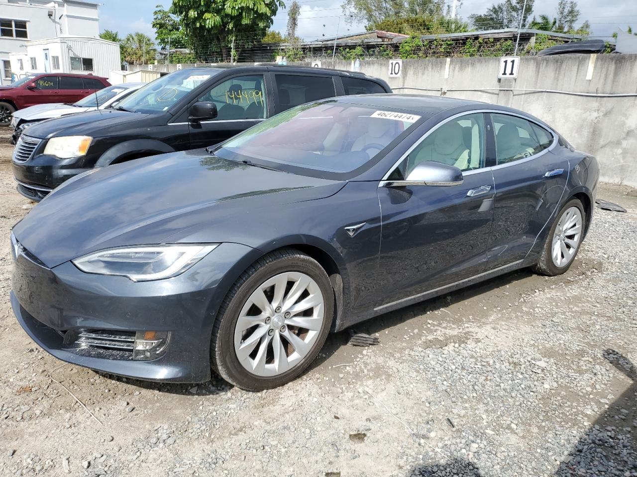 Tesla Model s (2017)