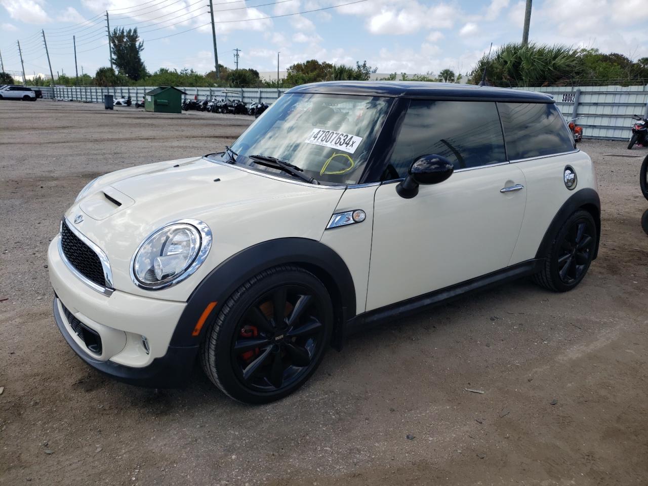 Mini Cooper (2011)