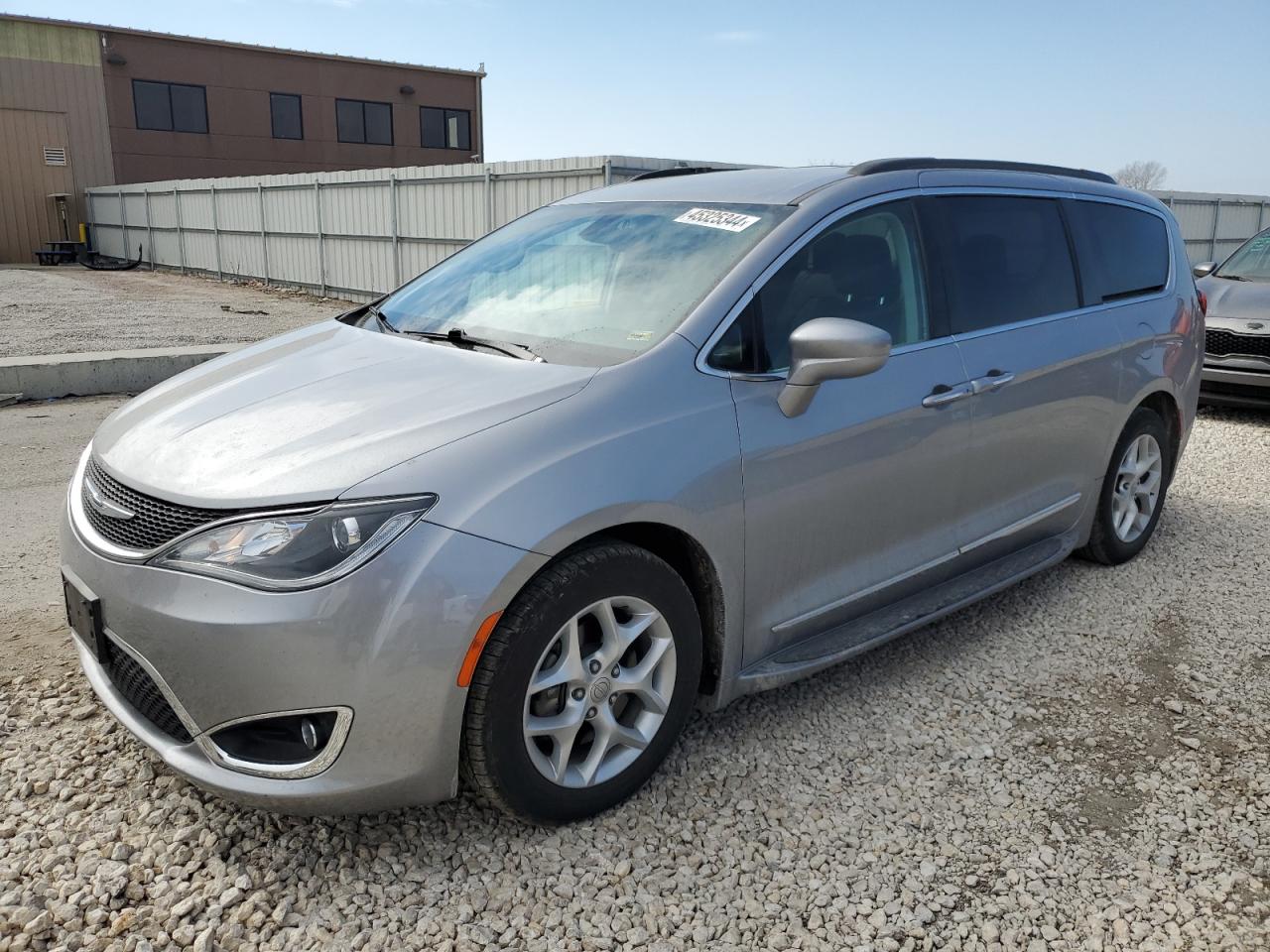 Chrysler Pacifica (2017)