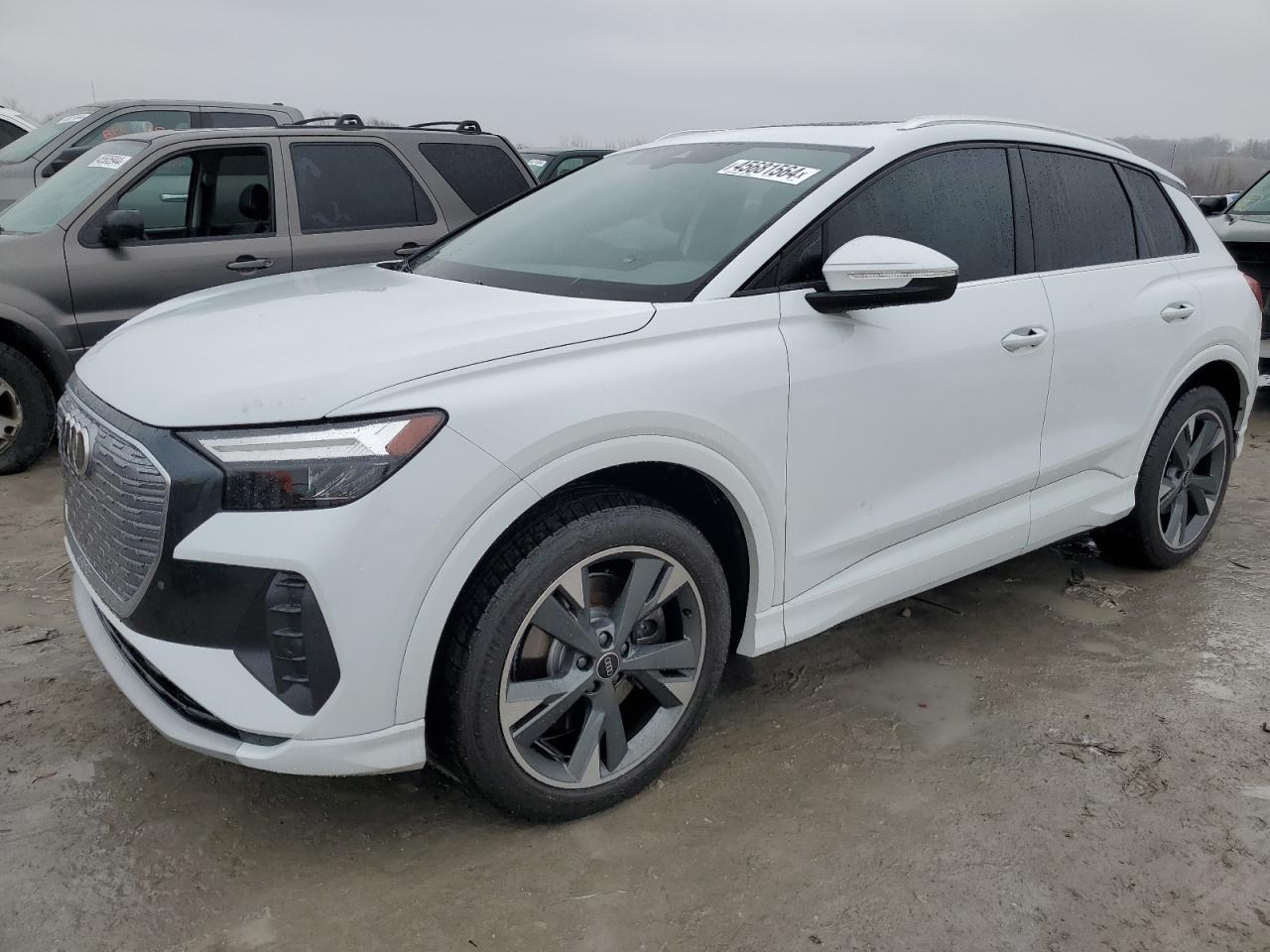 Audi Q4 e-tron (2022)