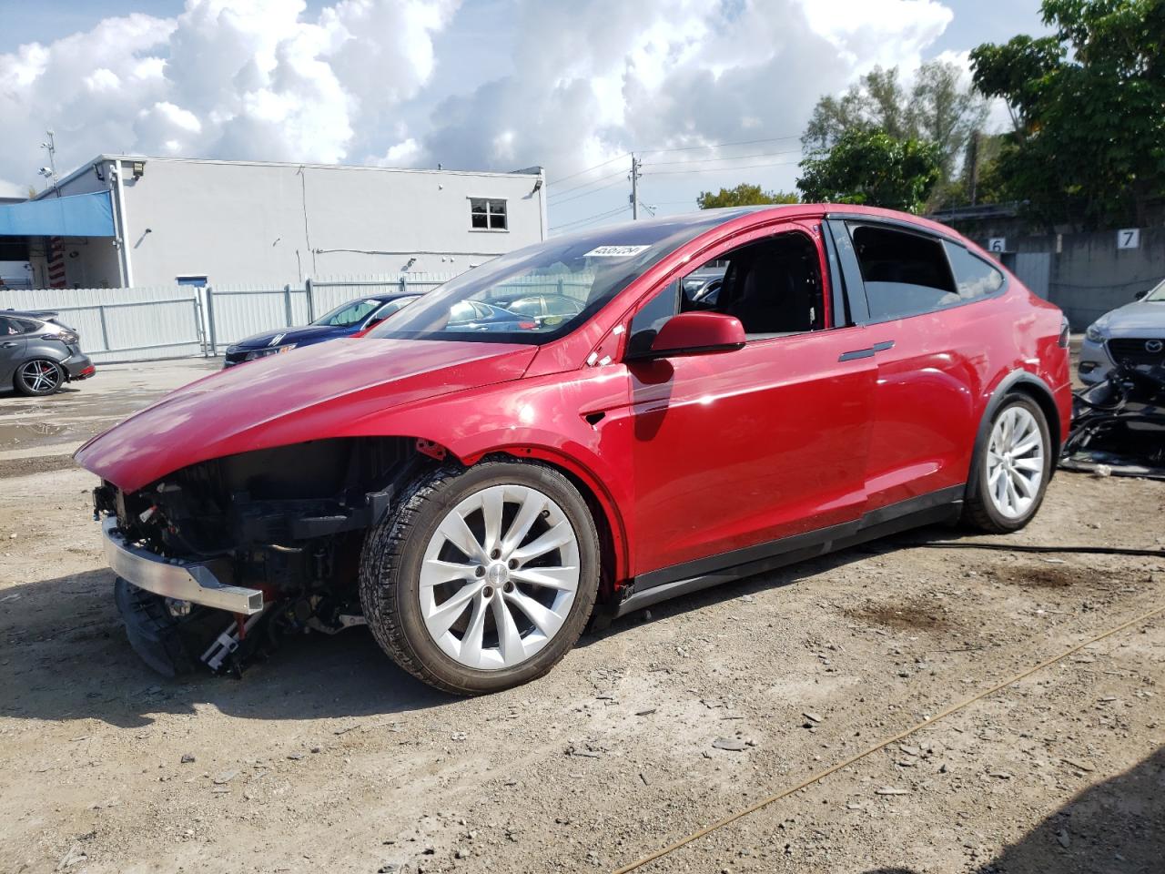 Tesla Model x (2023)