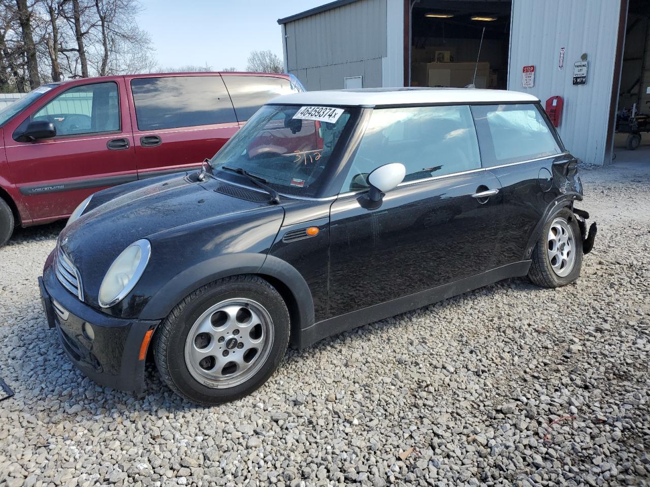 Mini Cooper (2005)