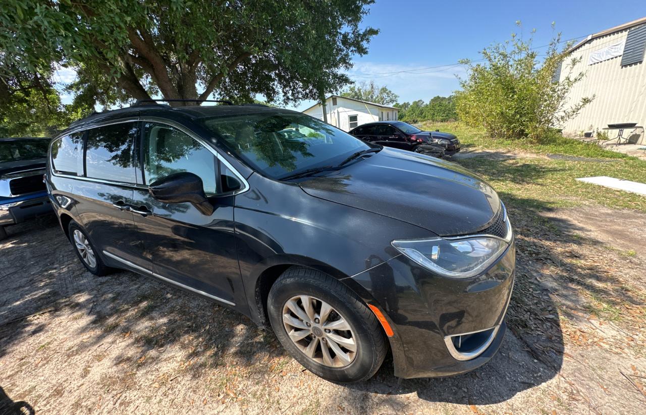 Chrysler Pacifica (2017)