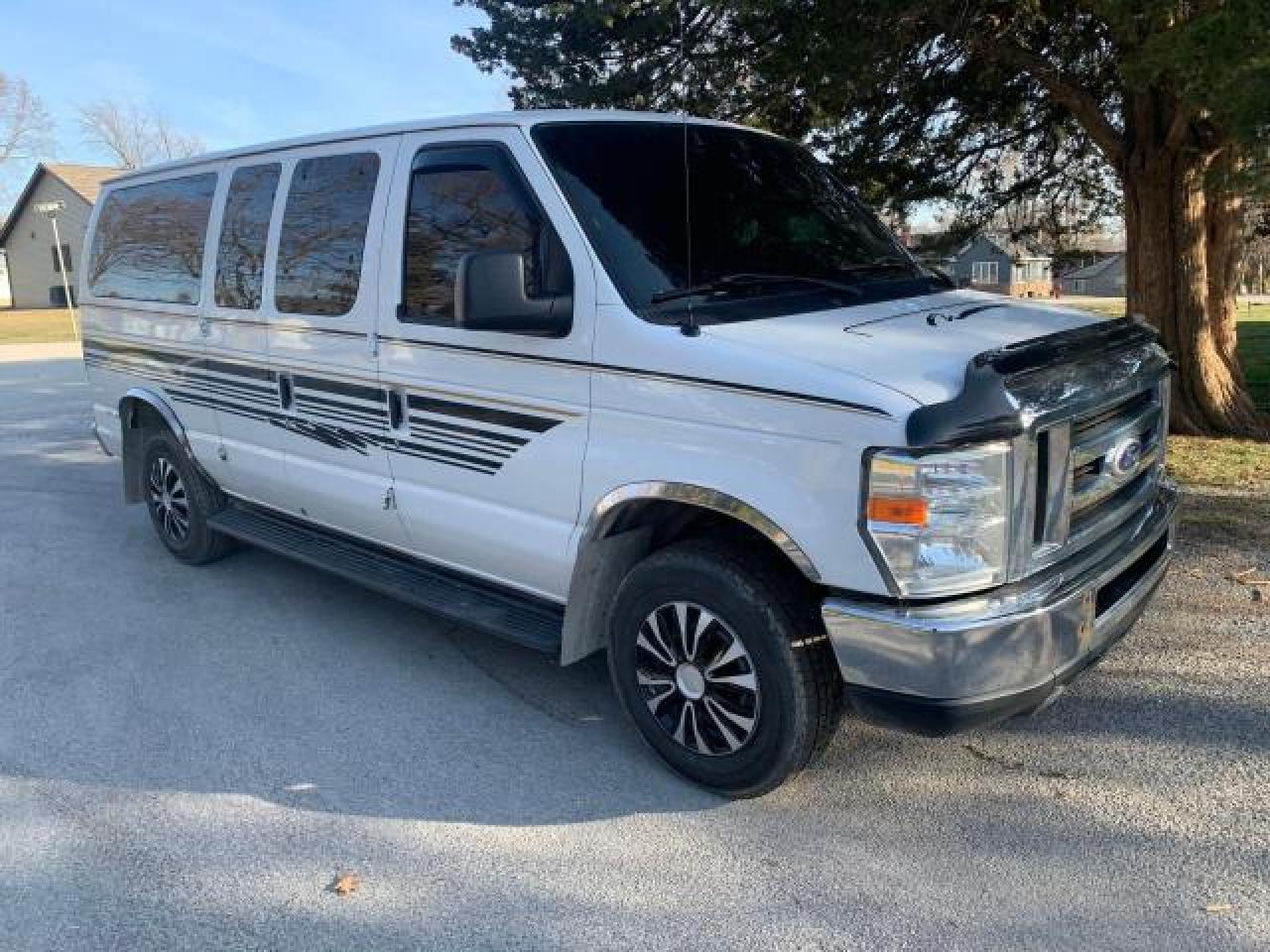 Ford Econoline (2012)