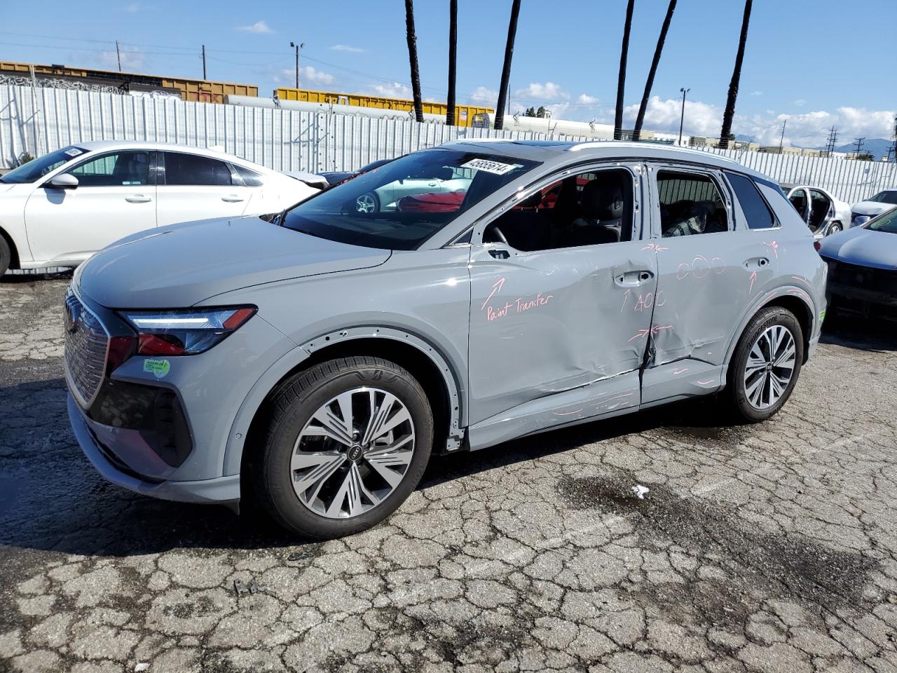 Audi Q4 e-tron (2023)