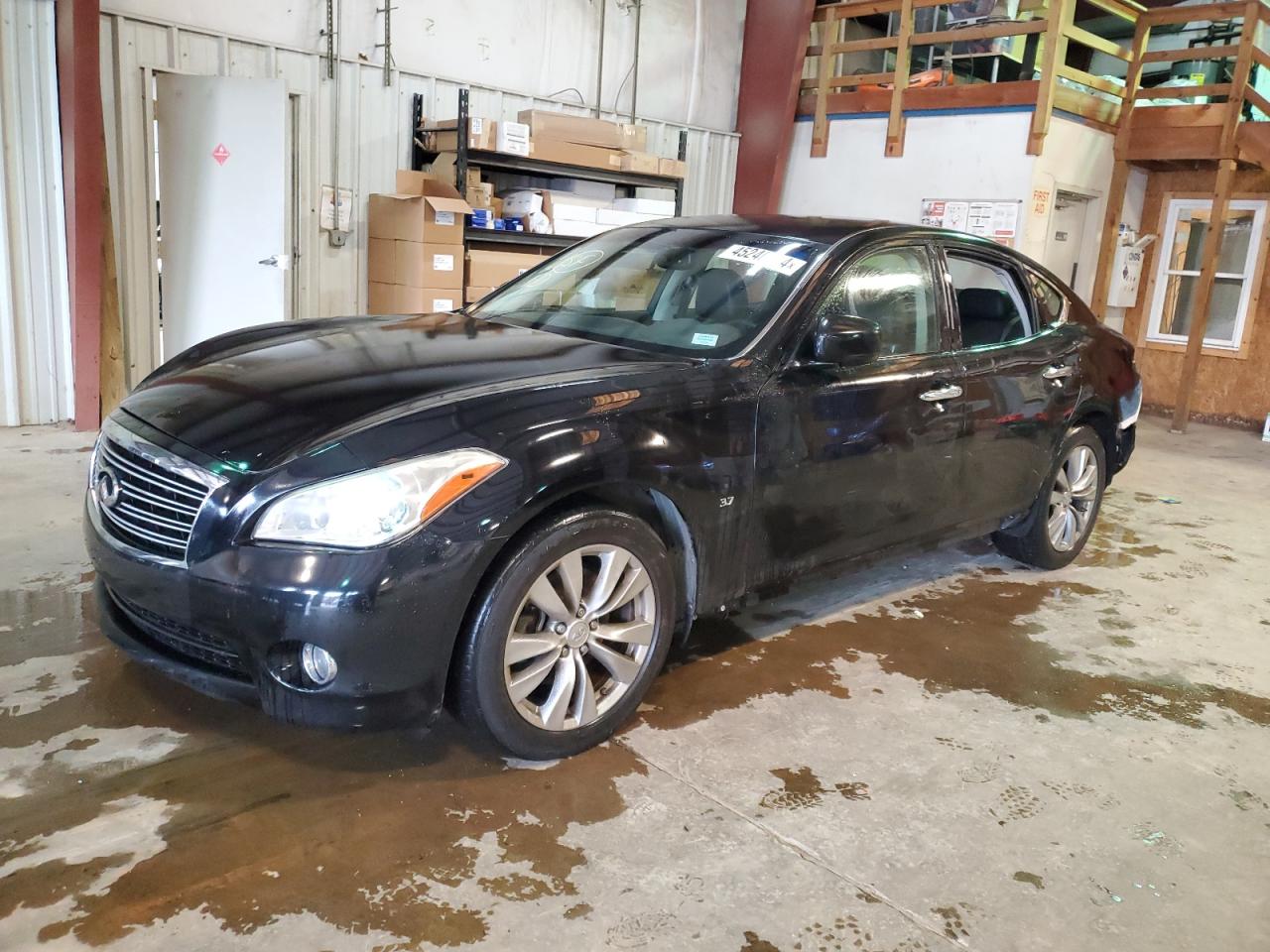 Infiniti Q70 (2014)