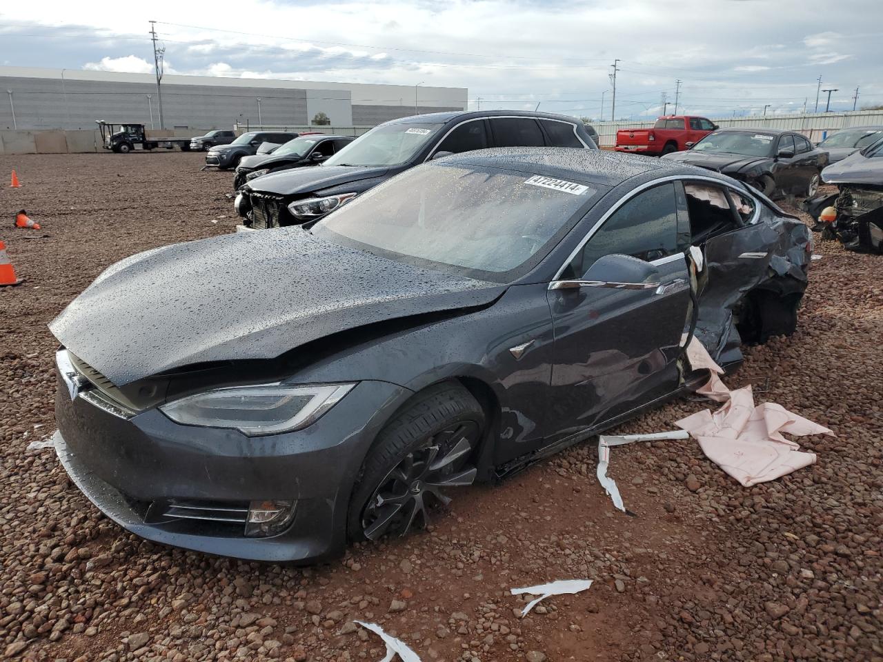 Tesla Model s (2018)