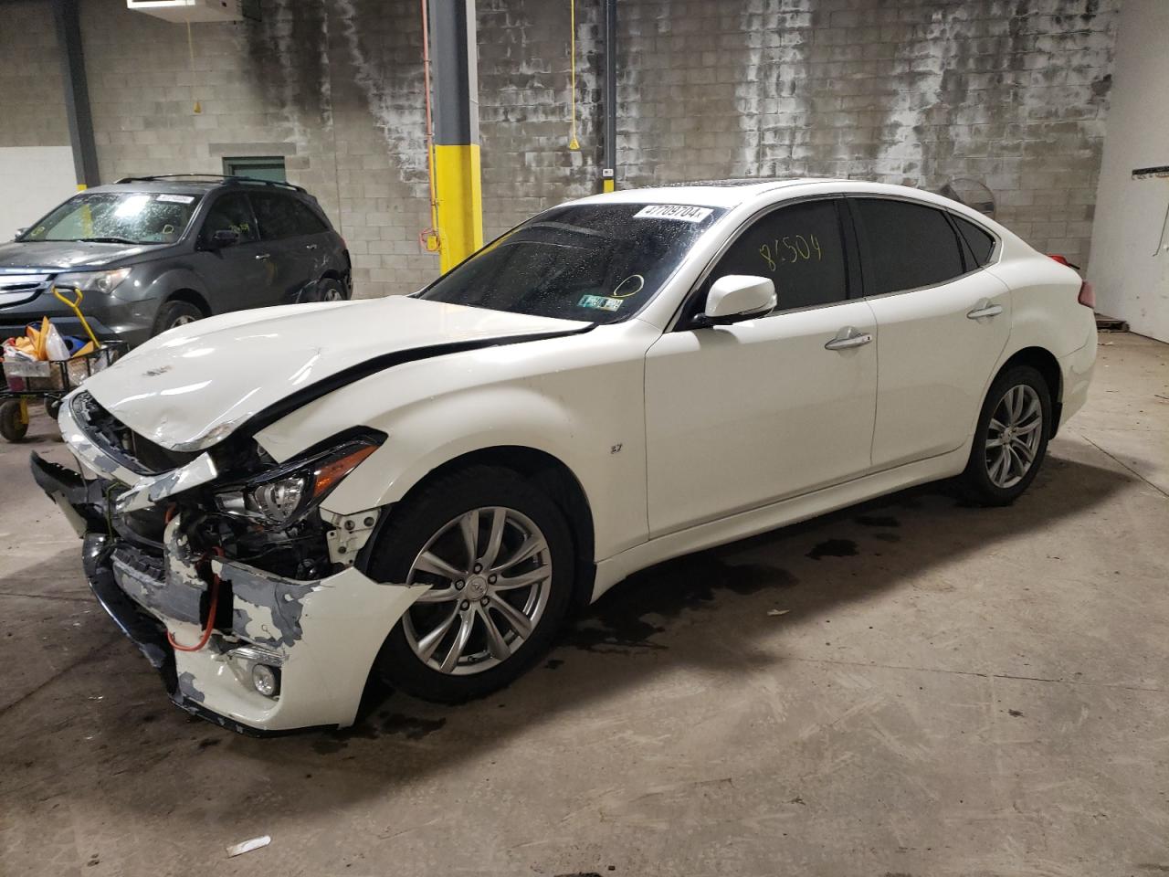 Infiniti Q70 (2016)