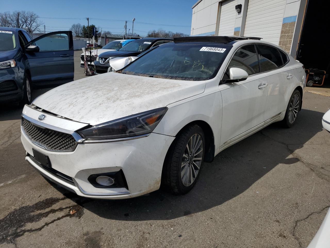 Kia Cadenza (2017)