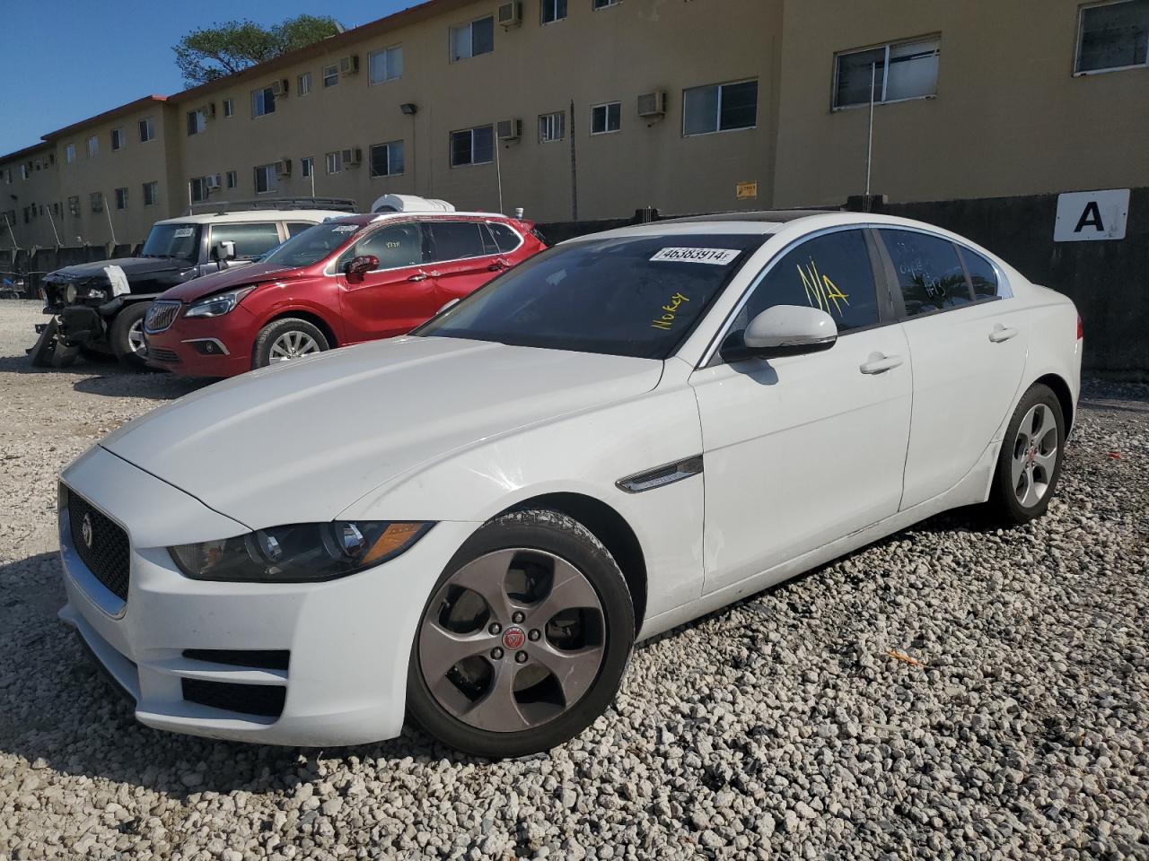 Jaguar Xe (2018)