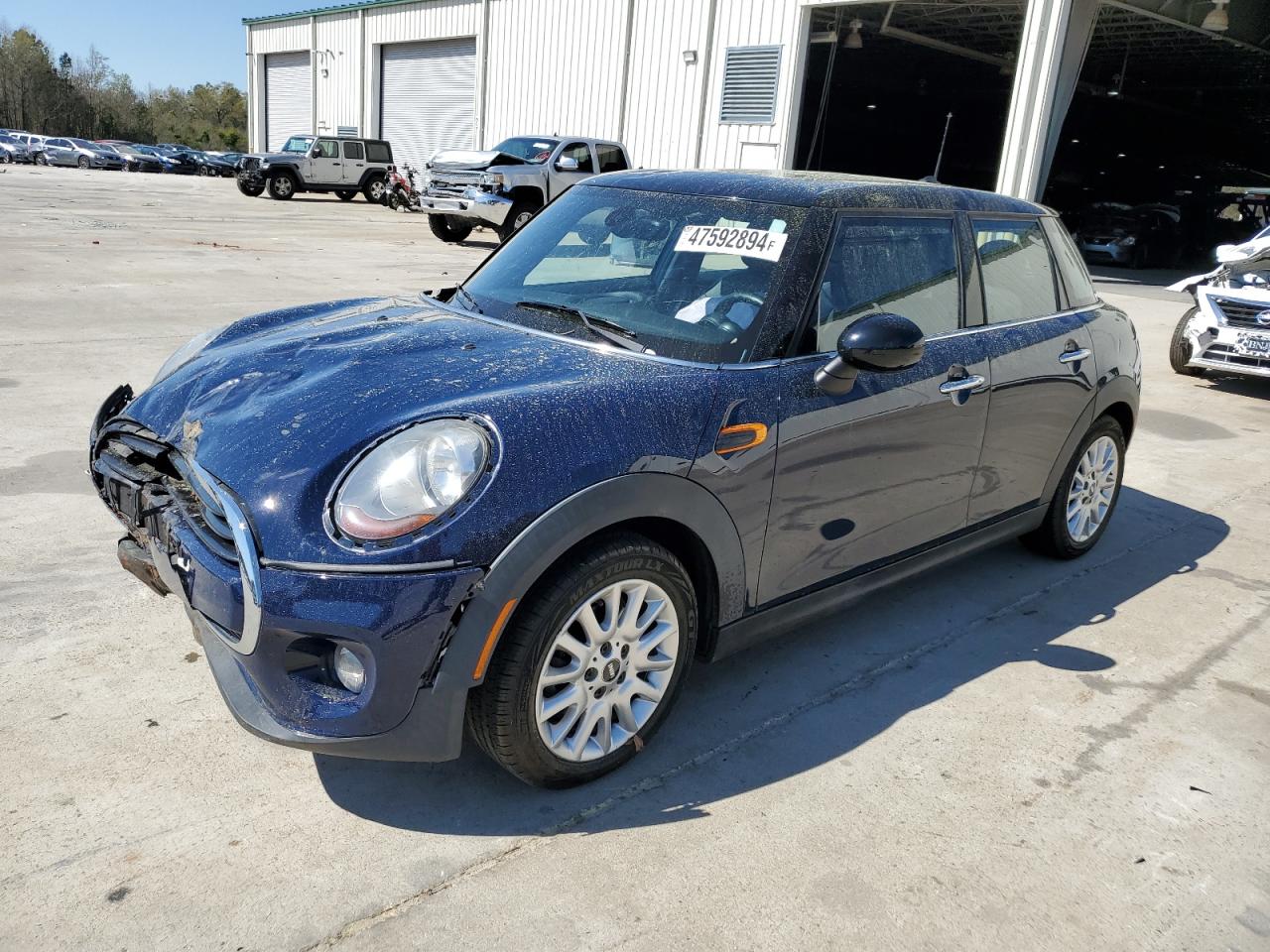 Mini Cooper (2016)
