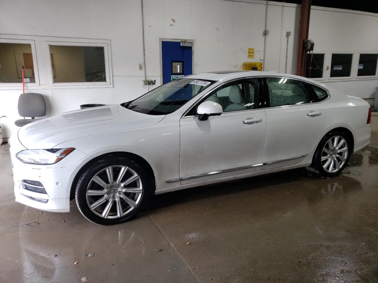 Volvo S90 (2017)