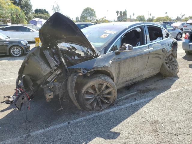 Tesla Model x (2019)