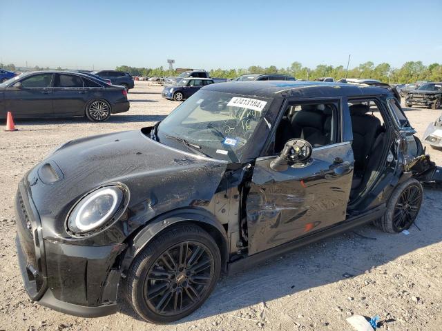 Mini Cooper (2023)