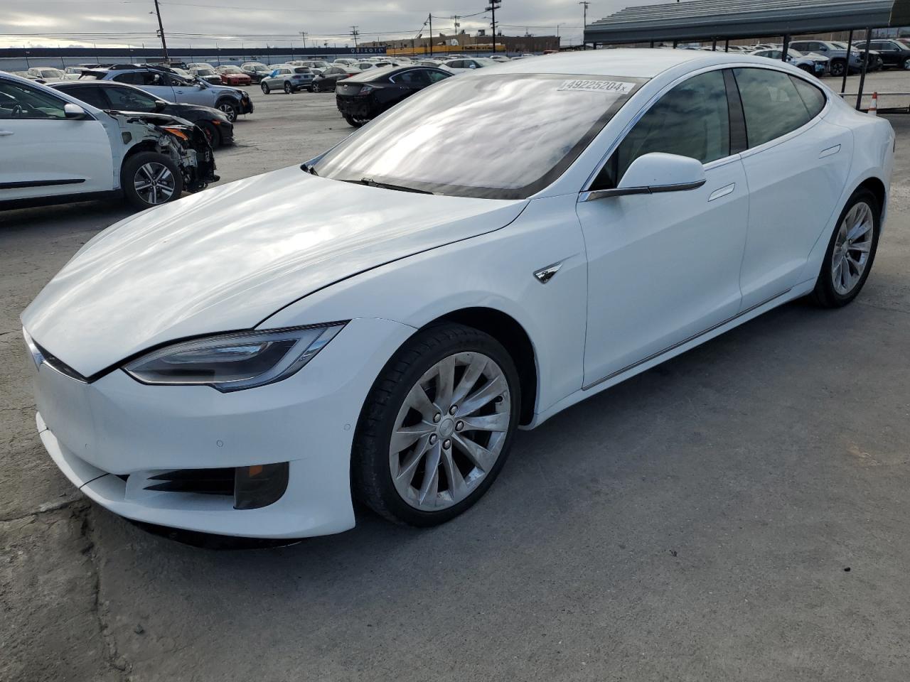 Tesla Model s (2016)