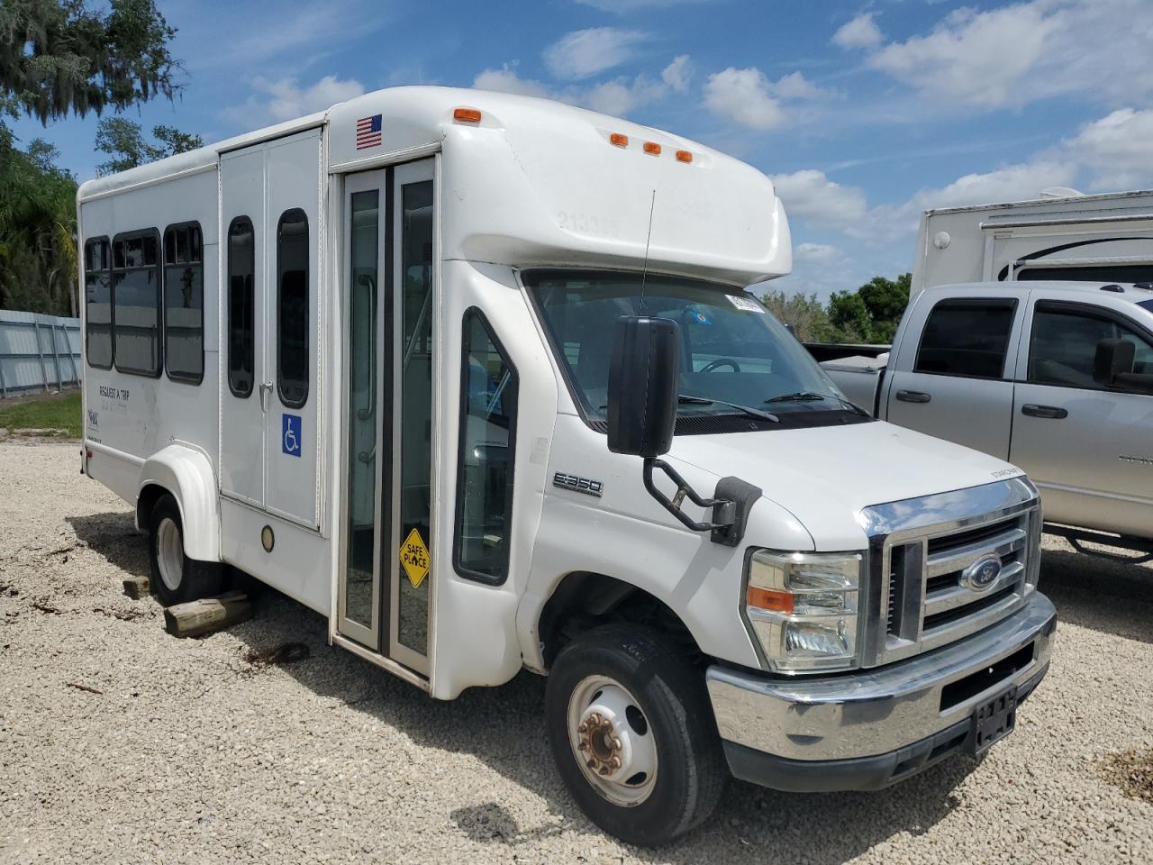 Ford Econoline (2013)