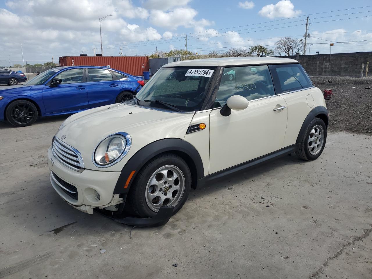 Mini Cooper (2012)