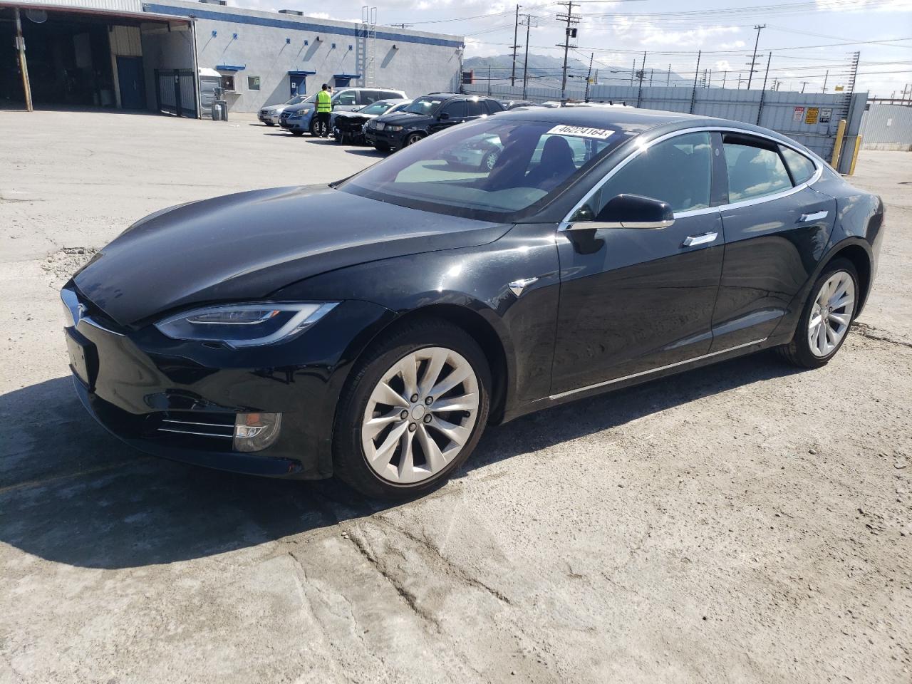 Tesla Model s (2017)