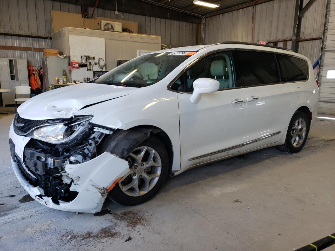 Chrysler Pacifica (2017)