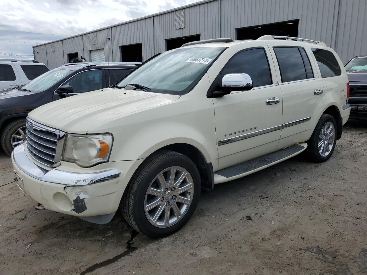Chrysler Aspen (2008)
