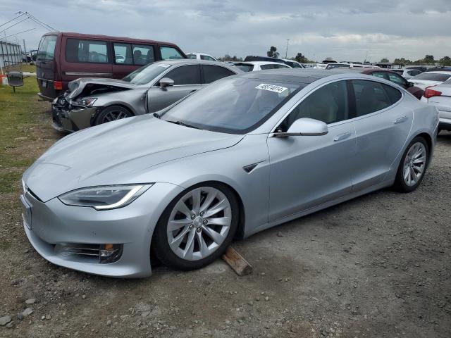Tesla Model s (2016)