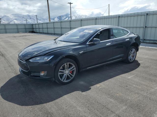 Tesla Model s (2015)
