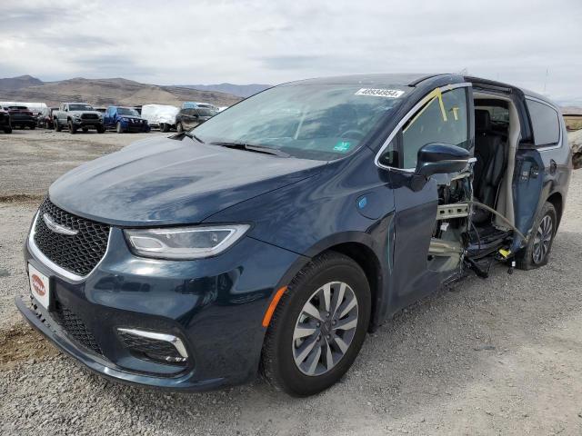 Chrysler Pacifica (2022)