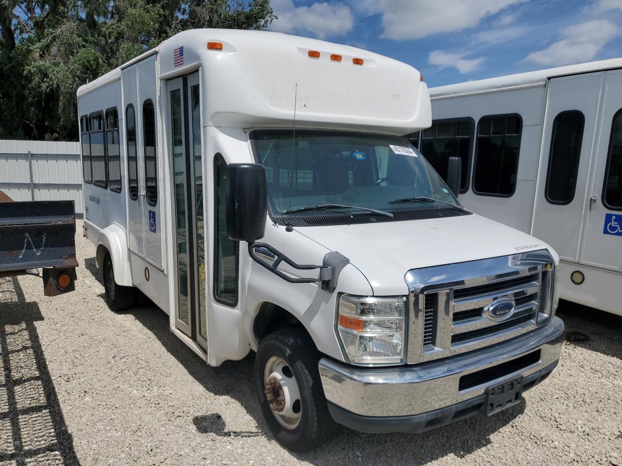 Ford Econoline (2013)