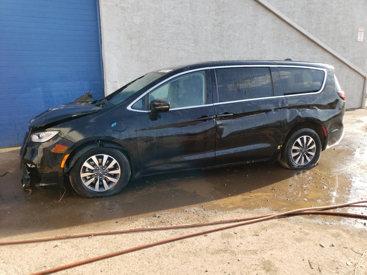 Chrysler Pacifica (2022)