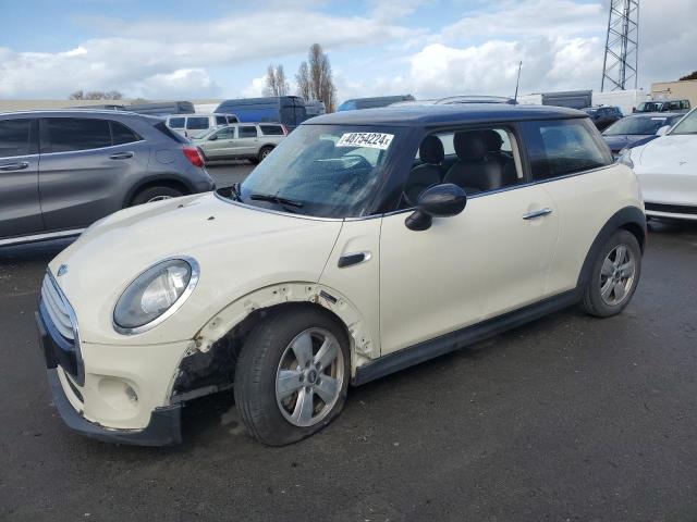 Mini Cooper (2015)