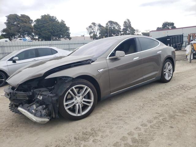 Tesla Model s (2016)