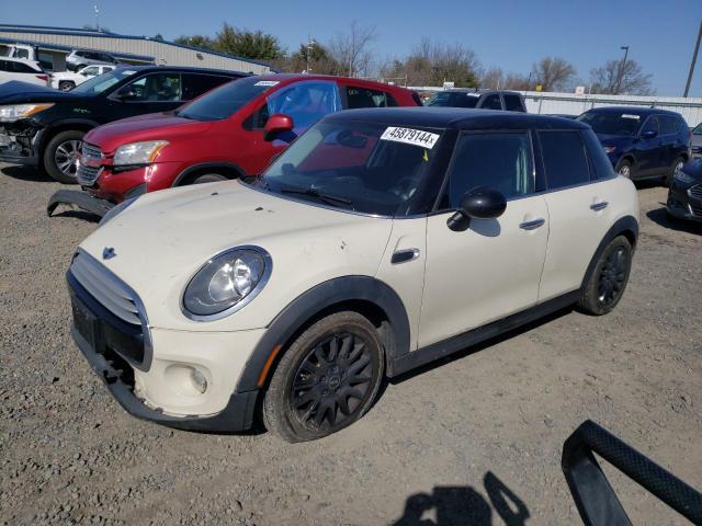 Mini Cooper (2015)
