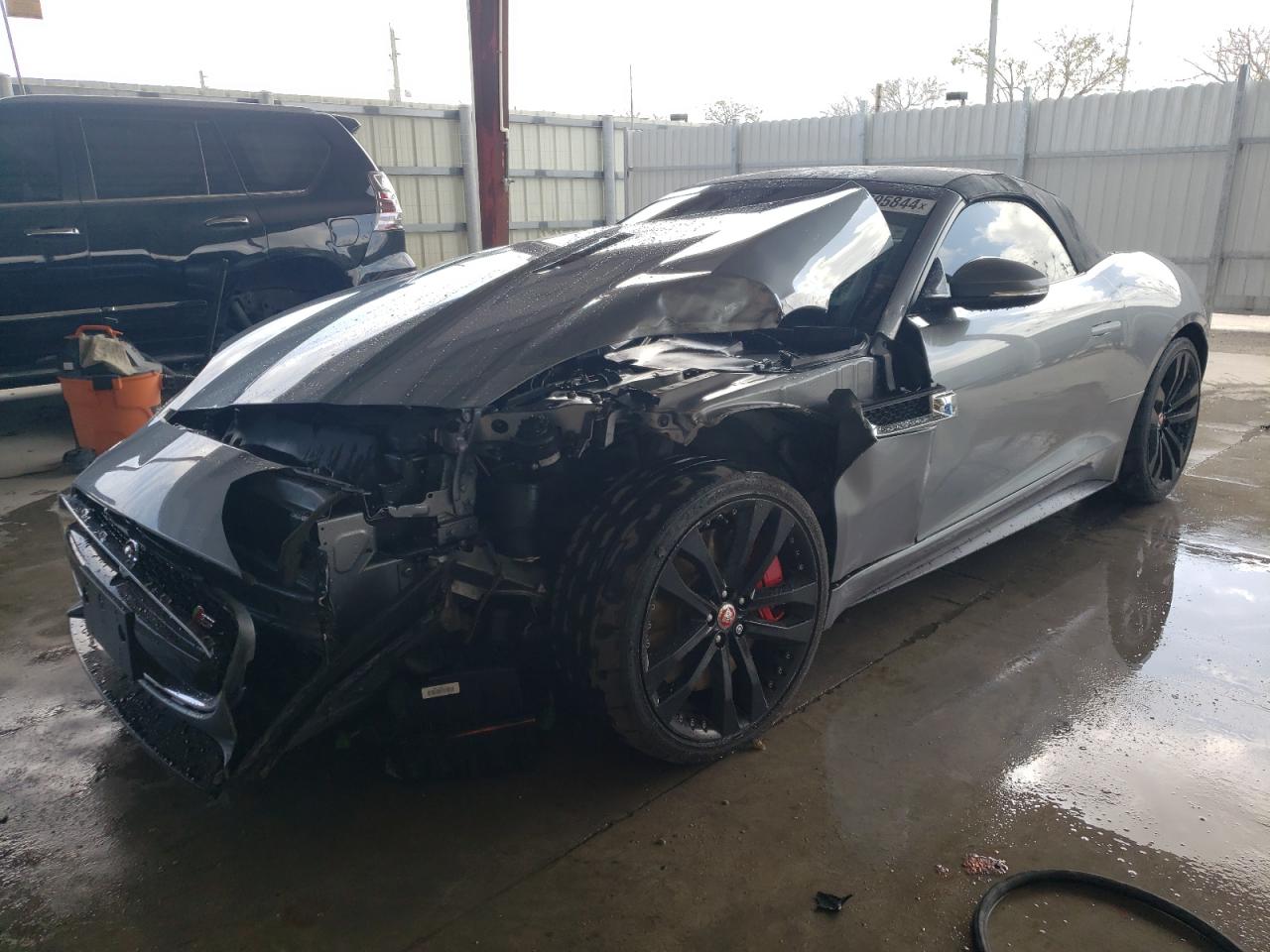 Jaguar F-type (2015)