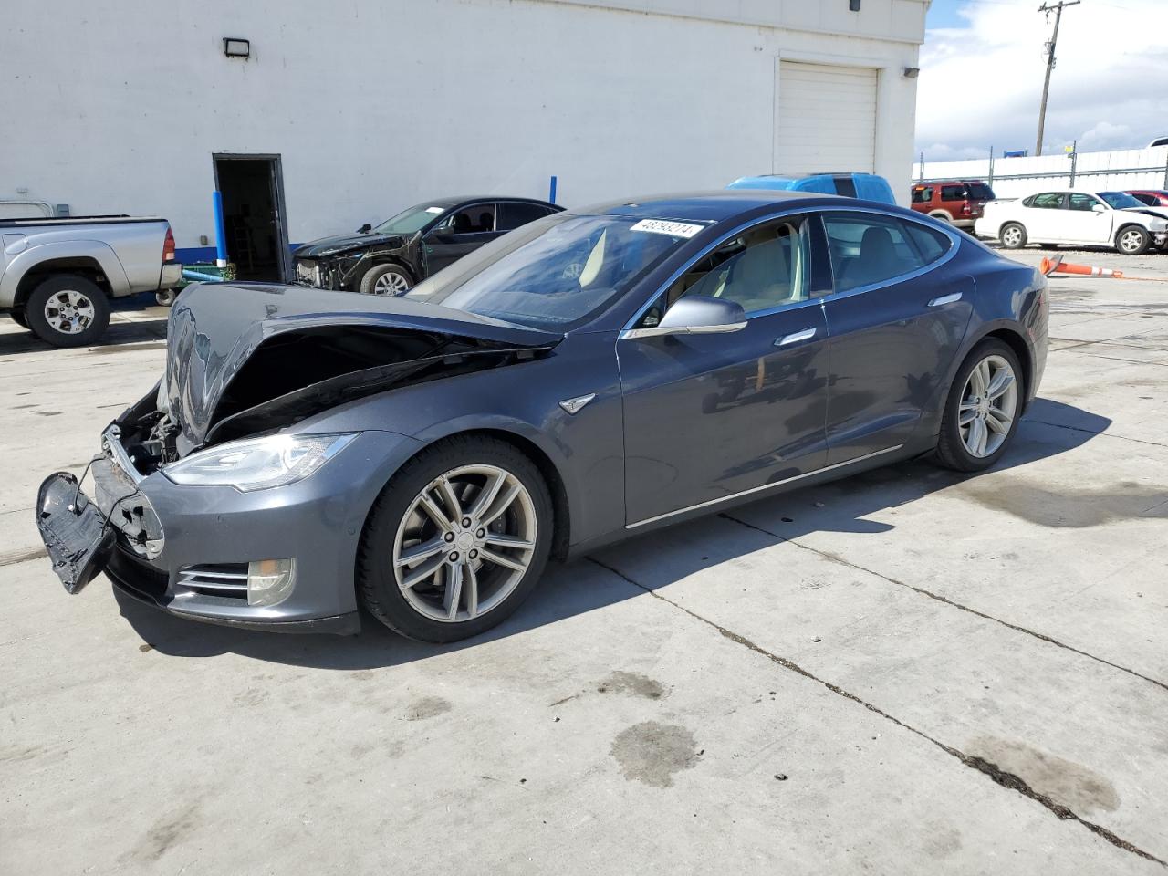 Tesla Model s (2016)