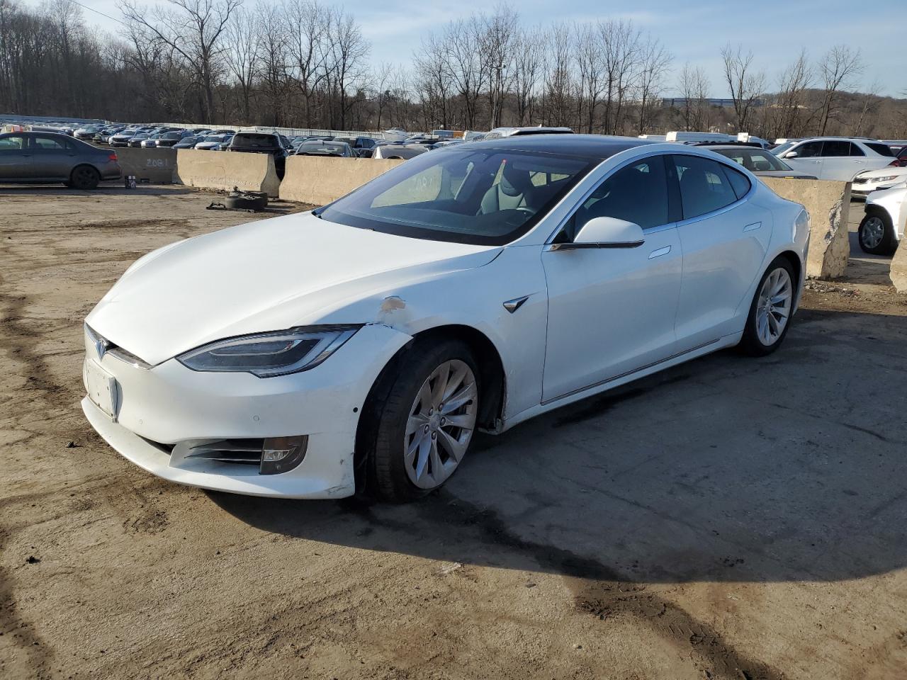 Tesla Model s (2018)