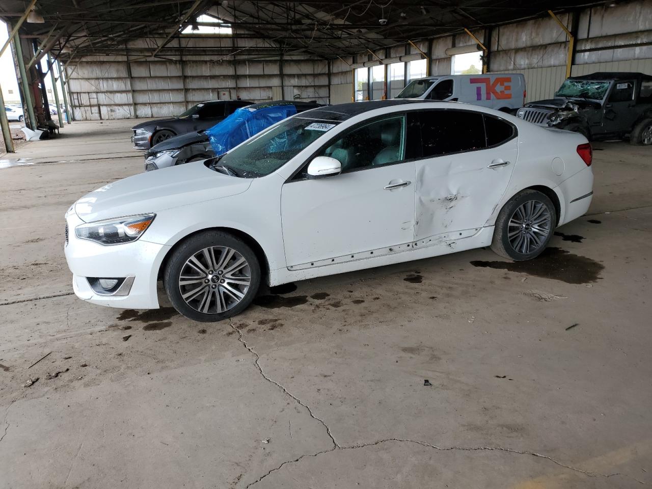 Kia Cadenza (2014)