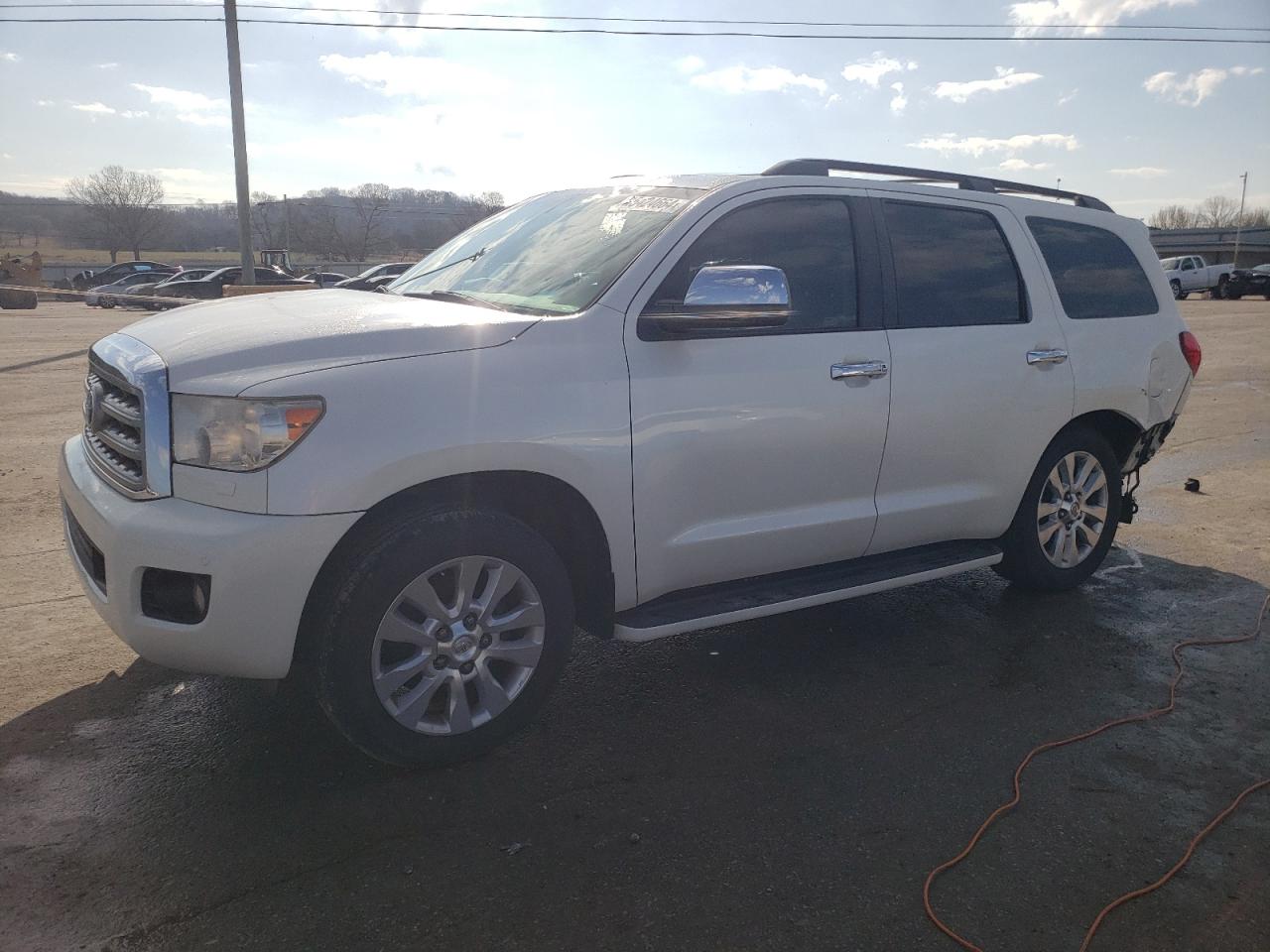 Toyota Sequoia (2013)